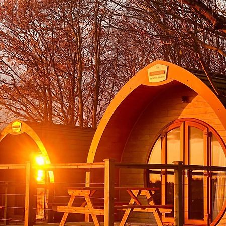 Carlton Manor Pods Apartman Aldbrough Kültér fotó