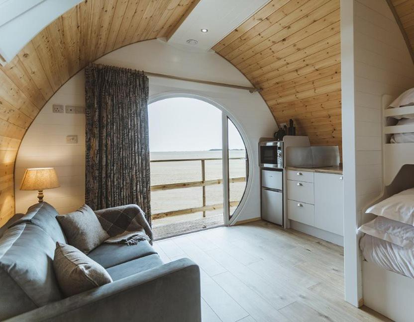 Carlton Manor Pods Apartman Aldbrough Kültér fotó