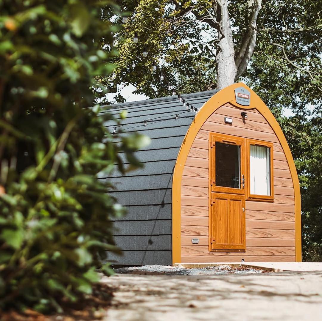 Carlton Manor Pods Apartman Aldbrough Kültér fotó