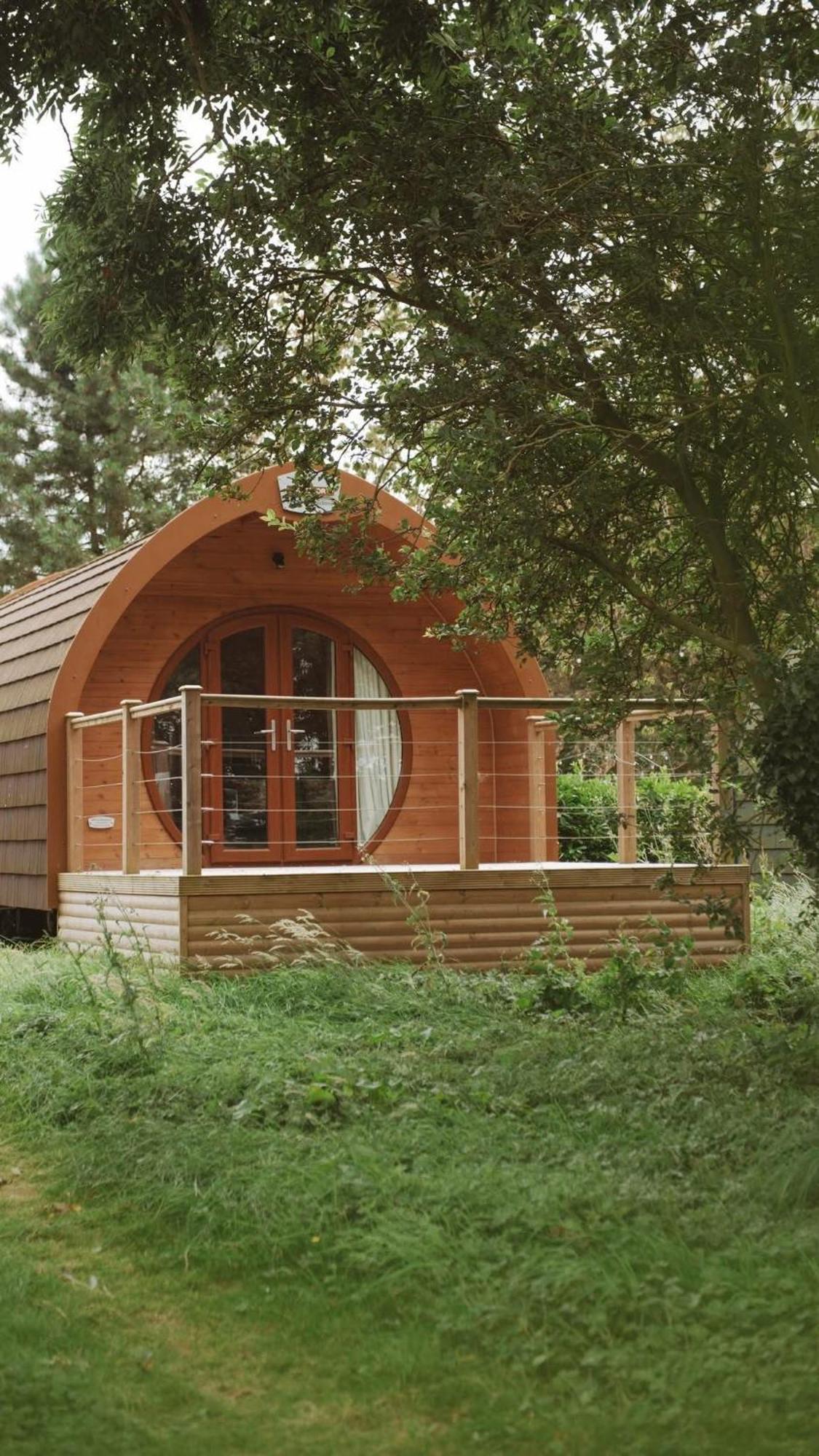 Carlton Manor Pods Apartman Aldbrough Kültér fotó